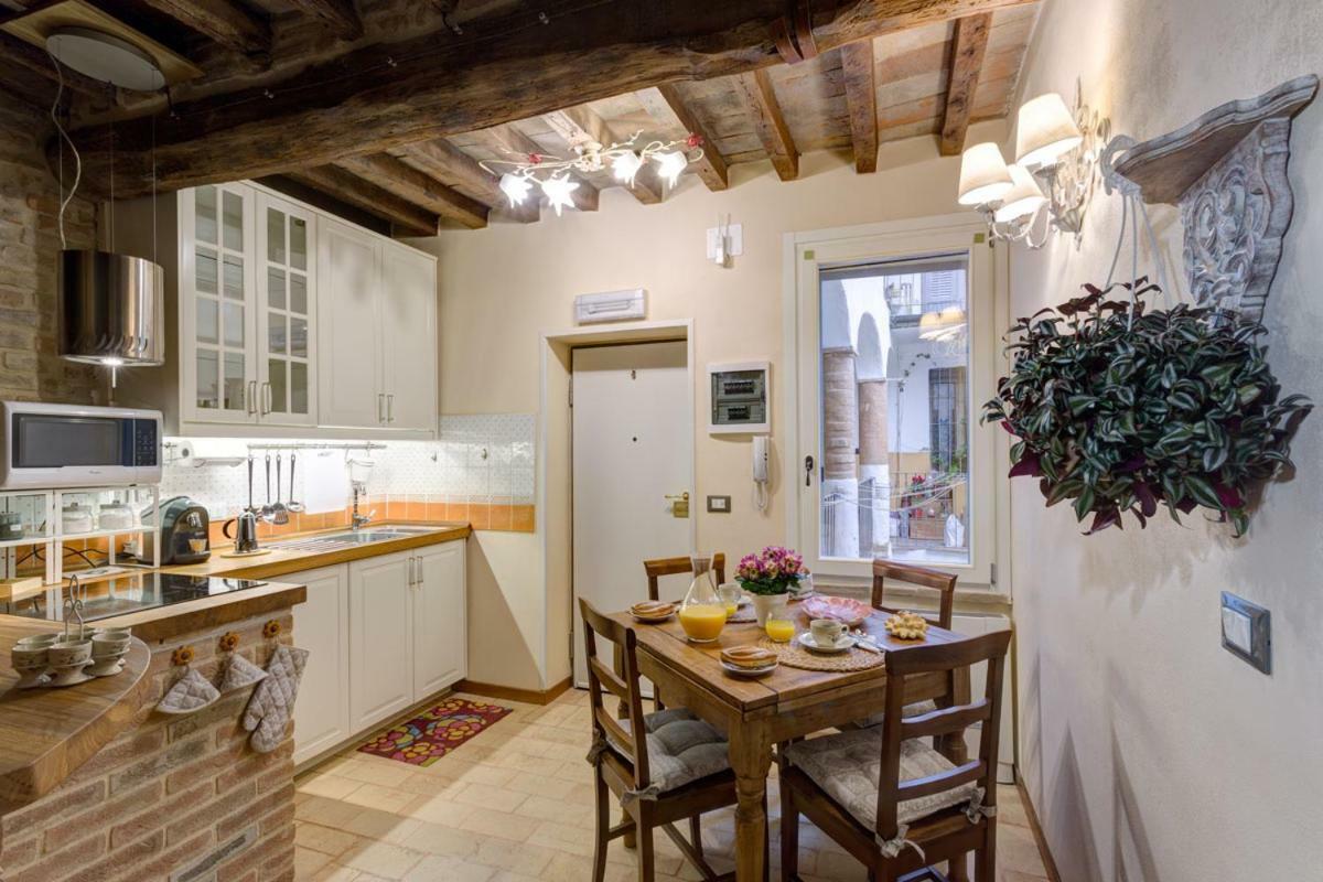 Bed and Breakfast Le Stanze Di Rigoletto Parma Exterior foto